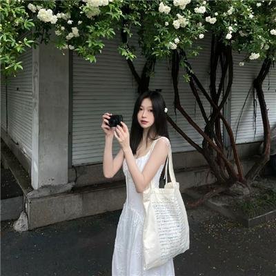 噢,亲爱的莫妮卡